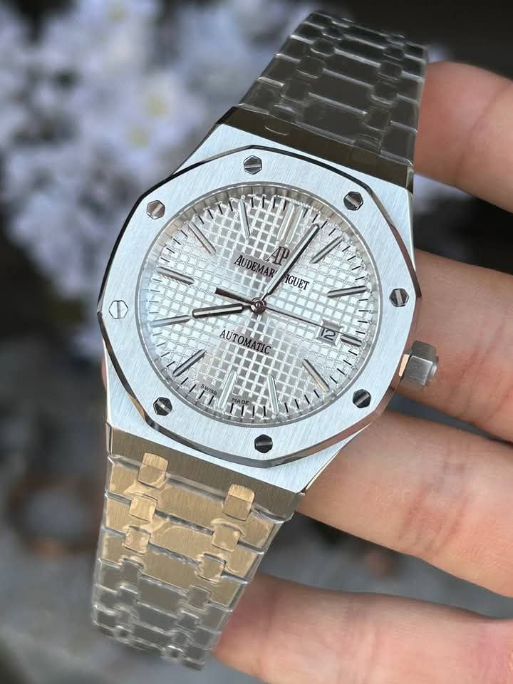 Audemars Piguet Royal Oak White Dial 41m, Swiss Movement