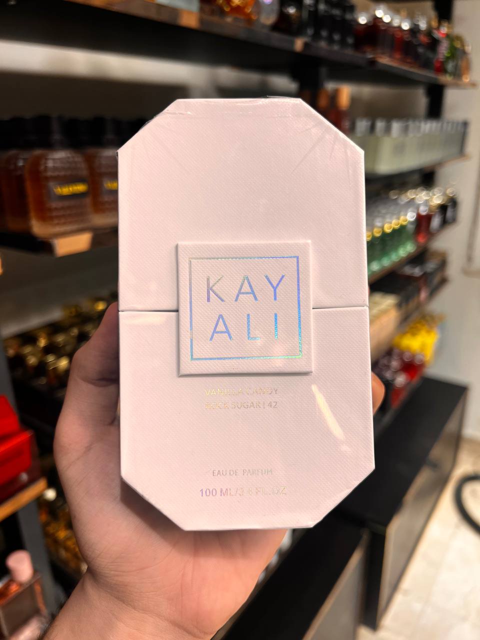 Kayali Vanilla Candy Rock Sugar