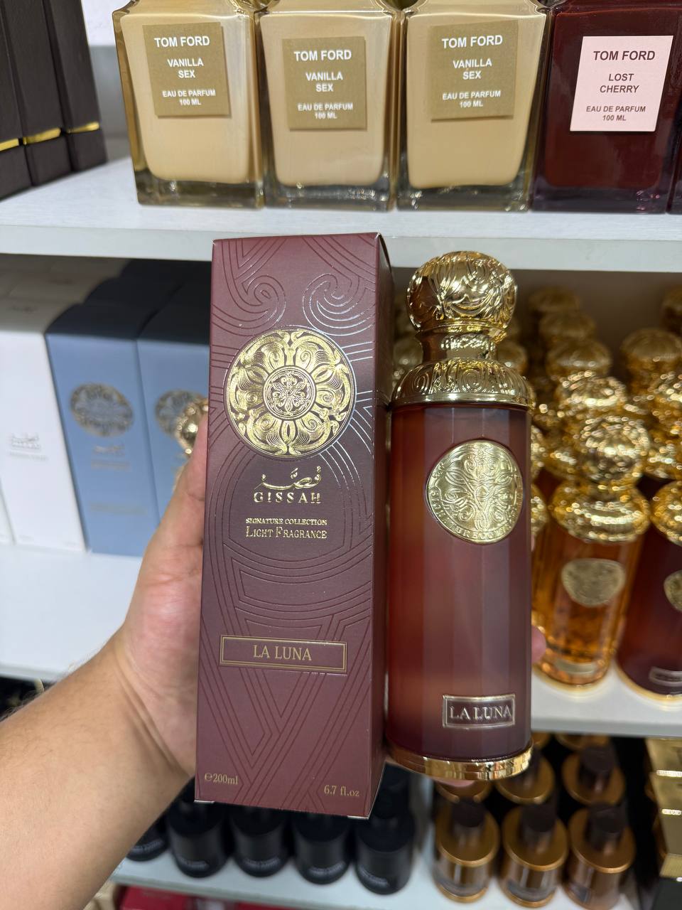 عطر قصة لونا