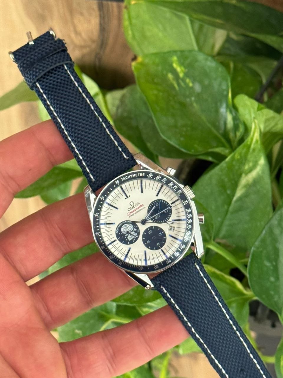 Omega Snoppi first